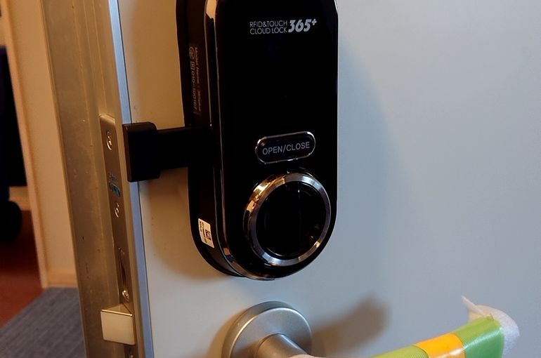 鍵　オートロック　電子錠