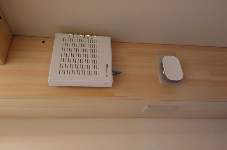 ＬＡＮ　ＷＩＦＩ　ＣＡＴ６配線