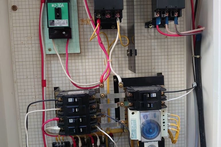 LAN工事　電気工事　電灯　東京