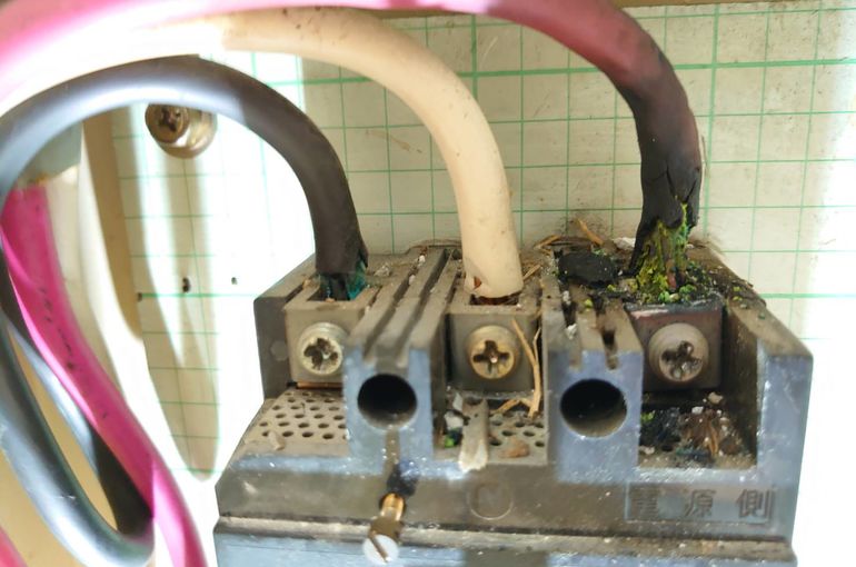 電気工事　東京　情報分電盤