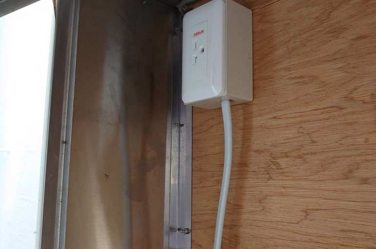 防水　スイッチ　プレート